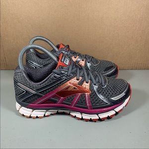 Good condition. Sz 6